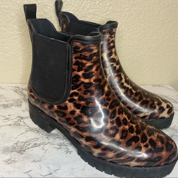 Jeffrey Campbell Cheetah Print Chelsea‎ Rain Boots Size 10 - Picture 1 of 7